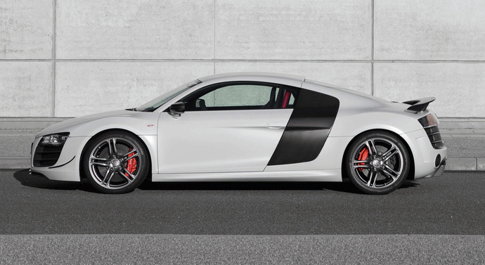 Which of these supercars photographed from the side is more appealing visually?