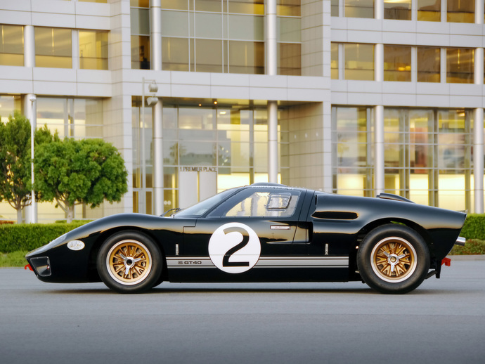 Which of these supercars photographed from the side is more appealing visually?