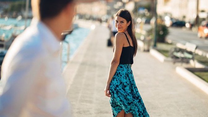 Can the greeting "Hey you" ever come off as flirtatious?