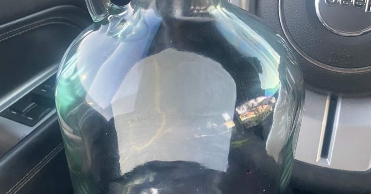 Hey can wine make you bloated? GirlsAskGuys