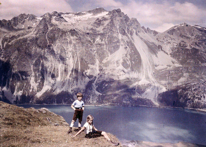 Which of these Vintage color photos from around the world is your favorite?