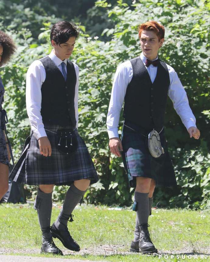 Is a kilt sexy to females or is it too girly?