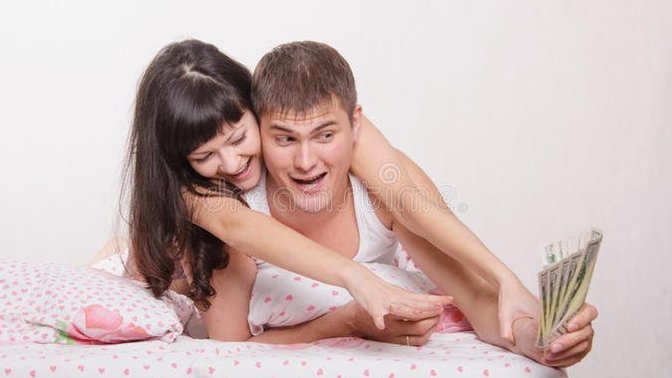 How important is money to you in a relationship?