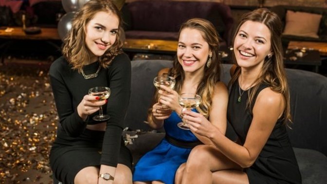 Girls, what’s the number 1 topic you talk about with your girlfriends?
