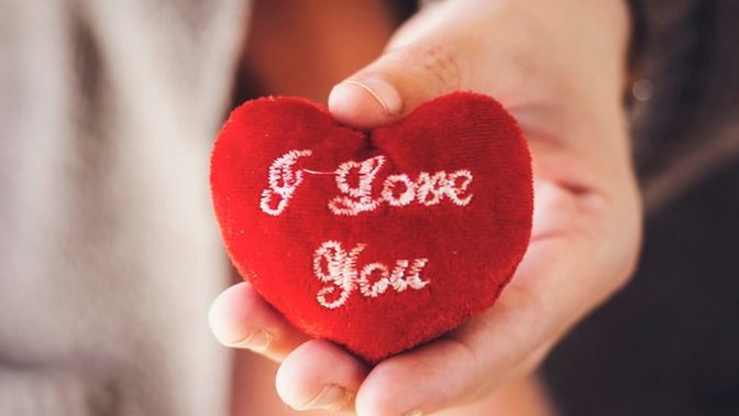 If the person you are dating doesn't say I LOVE YOU within 4 months should you dump them?