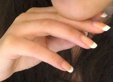 Do guys find girls with nice nails attractive and if so what kind of nail's do you like on a girl?