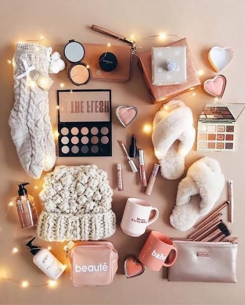 hi ladies, good day to you. if today is your birthday and you have a boyfriend who will prepare 1 gift for you. what will you choose?