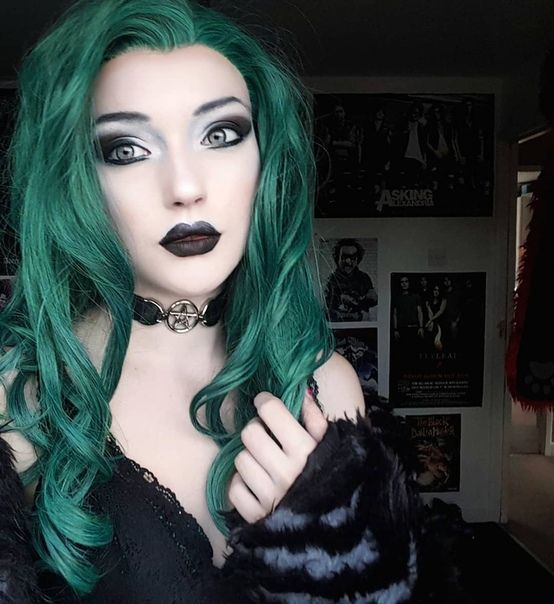 Which makeup style do you prefer (asides from no makeup)?