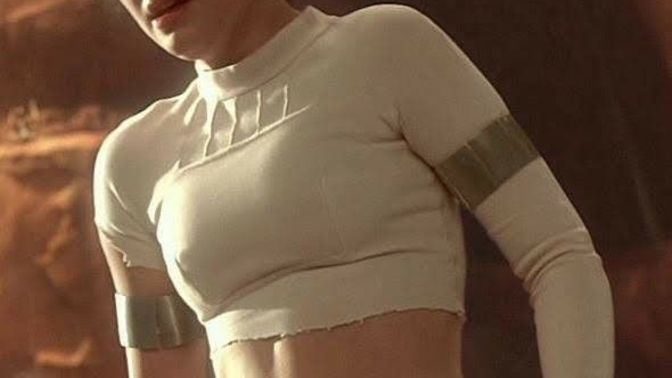 Do you find women with abs (like in the picture) attractive?