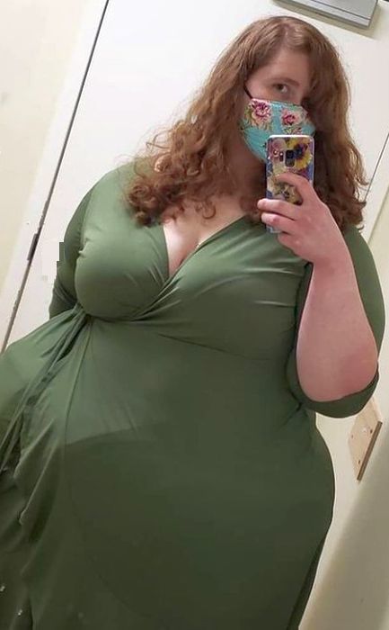 Hayley is 6'6" (198 cm) and who knows how many pounds!
