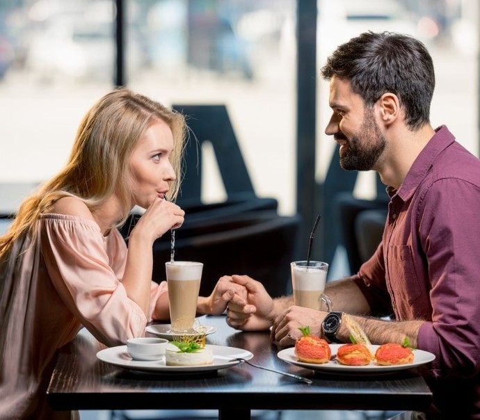Girls, Would You Go On A Second Date With A Guy Who Doesnt Pay For The Date?