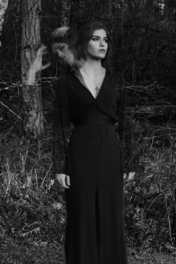 What do you think of this Halloween themed photo shoot?