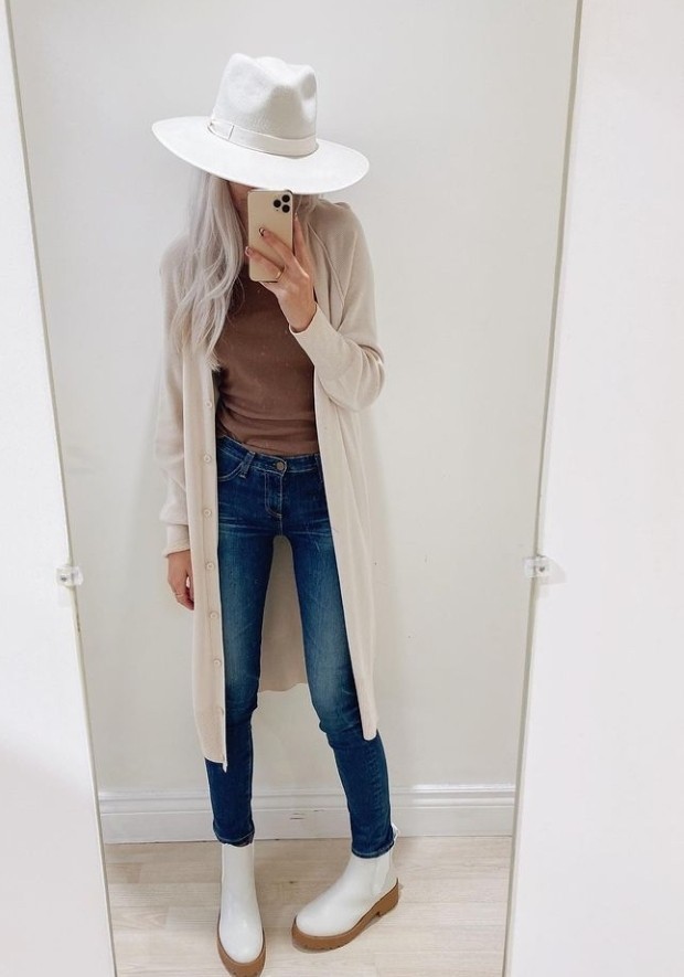 Which outfit do you like the best?