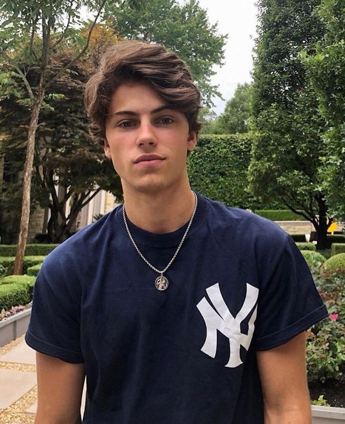 what type of boy would you perfer your daughter to date or marry if they all loved her equally?