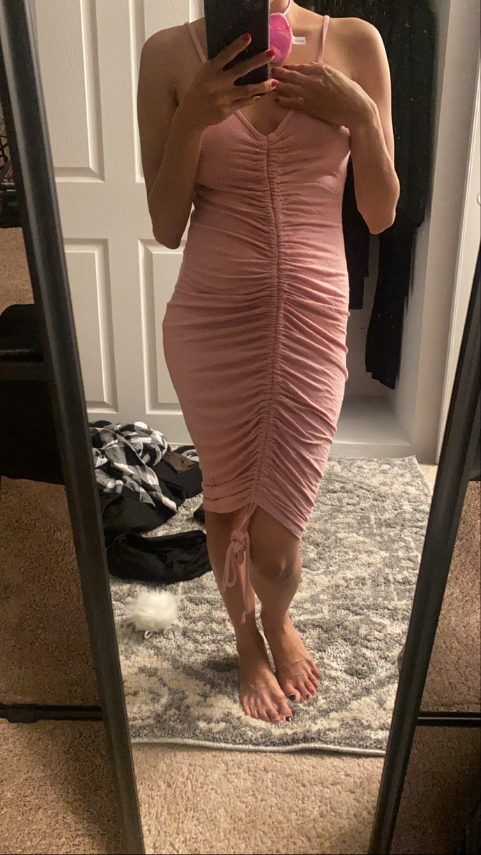 POLL- which dress should I wear for Halloween help?
