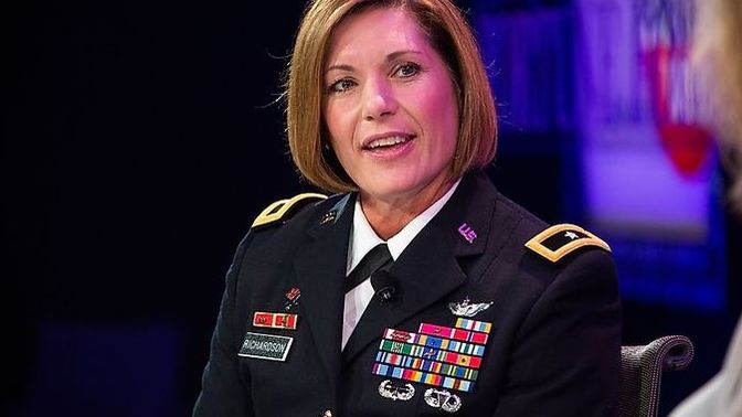 Did you know the U. S. has a woman named Laura Richardson as a general in the army? Do you support a woman general in the military?