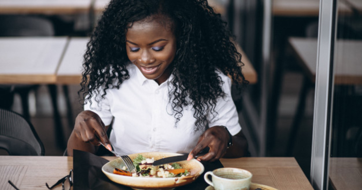 Is 11am too early for lunch? GirlsAskGuys