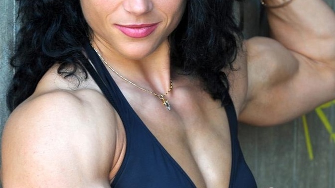 What could cause a guy to be attracted to really manly muscular women?