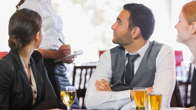 What are the signs that your waitress is after your heart not your money?