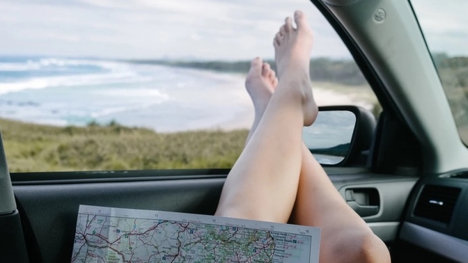 What are jobs that allow you to be a nomad?