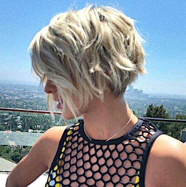 Would you consider this hairstyle feminine?