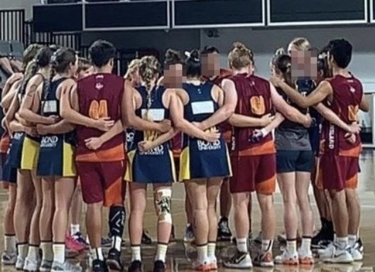 Should the mens team be allowed to compete in womens netball?