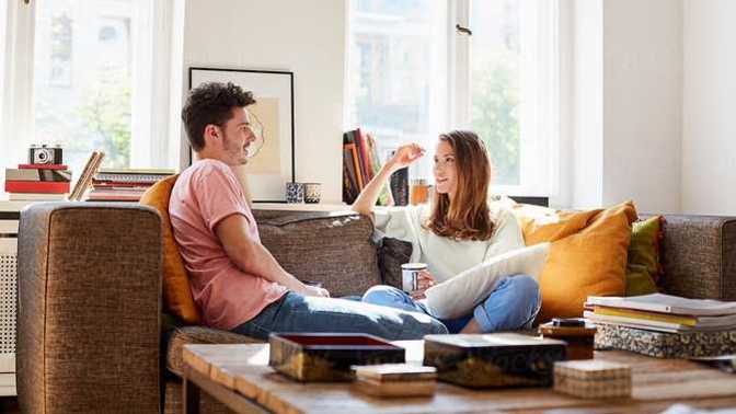 How soon do I have to talk sexual with a girl to avoid friend zone?
