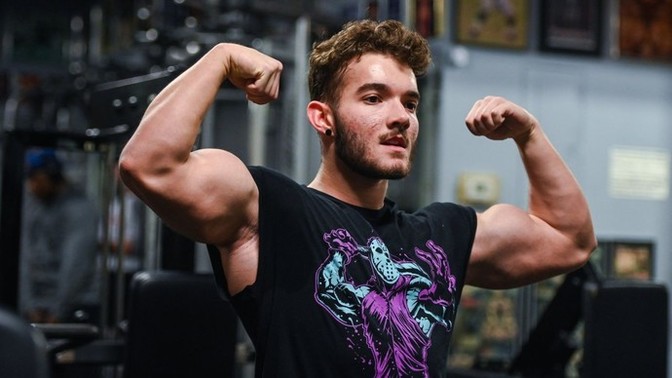 Girls, I wonder would you date this bodybuilder, Alex Tilinca?