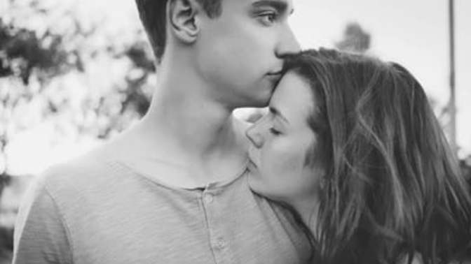 Guys, how would you handle your girl that’s insecure about the relationship?