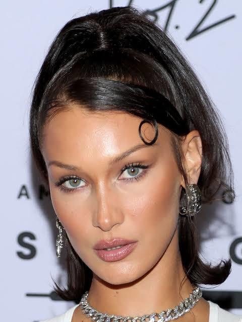 Do u prefer long, thin faces like bella hadid or shorter faces with a wider jaw like olivia wilde (look at description first)?