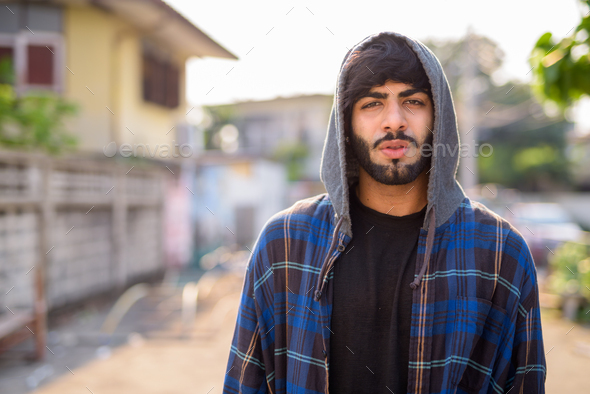 Girls, Would you date a western born Indian guy?