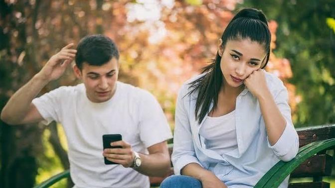 What makes people fall out of love?
