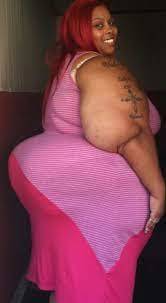 Guys, do you prefer skinny or bigger women?
