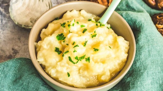 What is your favorite thing to eat on Thanksgiving?
