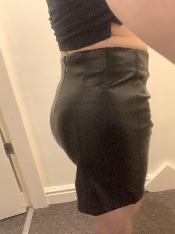How do you like men wearing women's clothes?