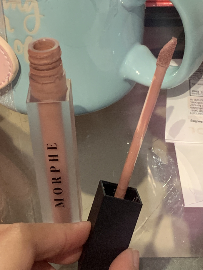Choose my lipstick color for today?