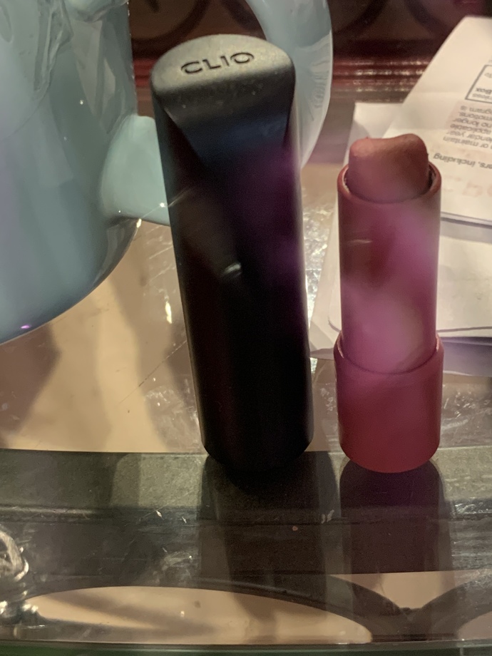 Choose my lipstick color for today?