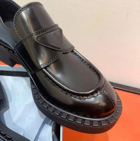 Which Pair Of Loafers Should I get?