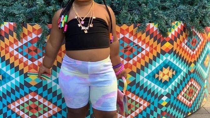 I notice that most young modern day mothers (ages 16-35 years) love to dress there daughters in this manner, do you think it’s cute are not?