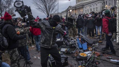 Someone please explain to me how blm and antifa are “terrorists” but the people that rioted at the capital aren’t?