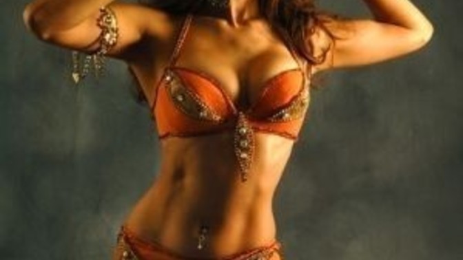 Belly dancers who show and pierced your belly button, is your belly button the jewel (main focus of your dance)?