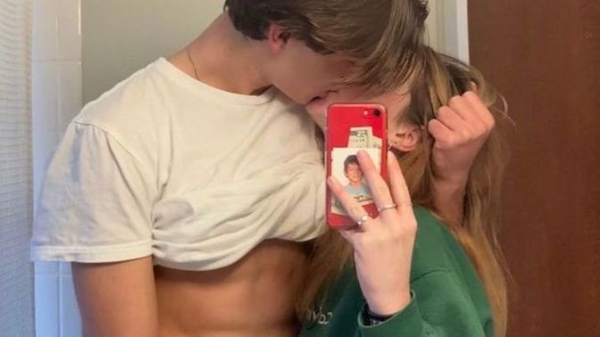Do you like couple selfies?