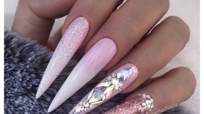 Guys, what are your thoughts on women with long nails like the 3 or 4 inch ones that are in style? Hot, not, or what?