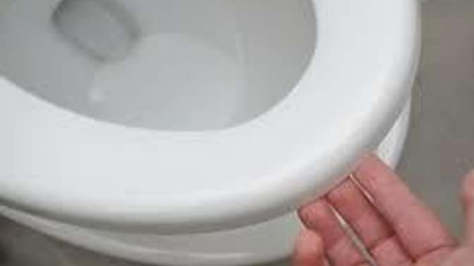 Should guys put the toilet seat down after they pee?