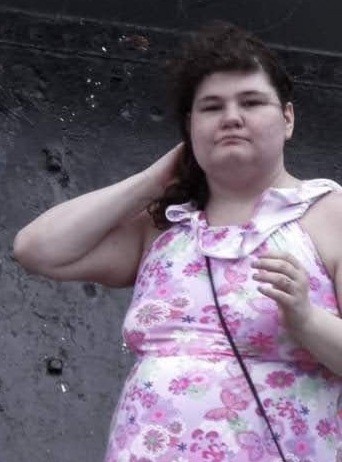 Guys what are your thoughts on girls going braless?