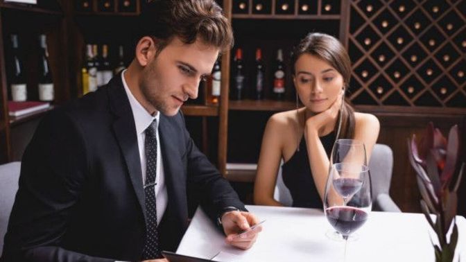 Should men date when they are very successful?