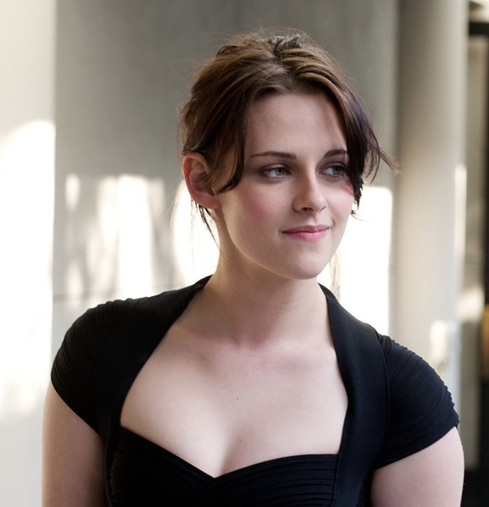 Which woman seems like the best one based on their descriptions?
