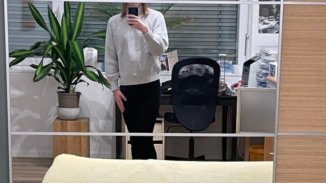 What accessories to wear with this outfit?
