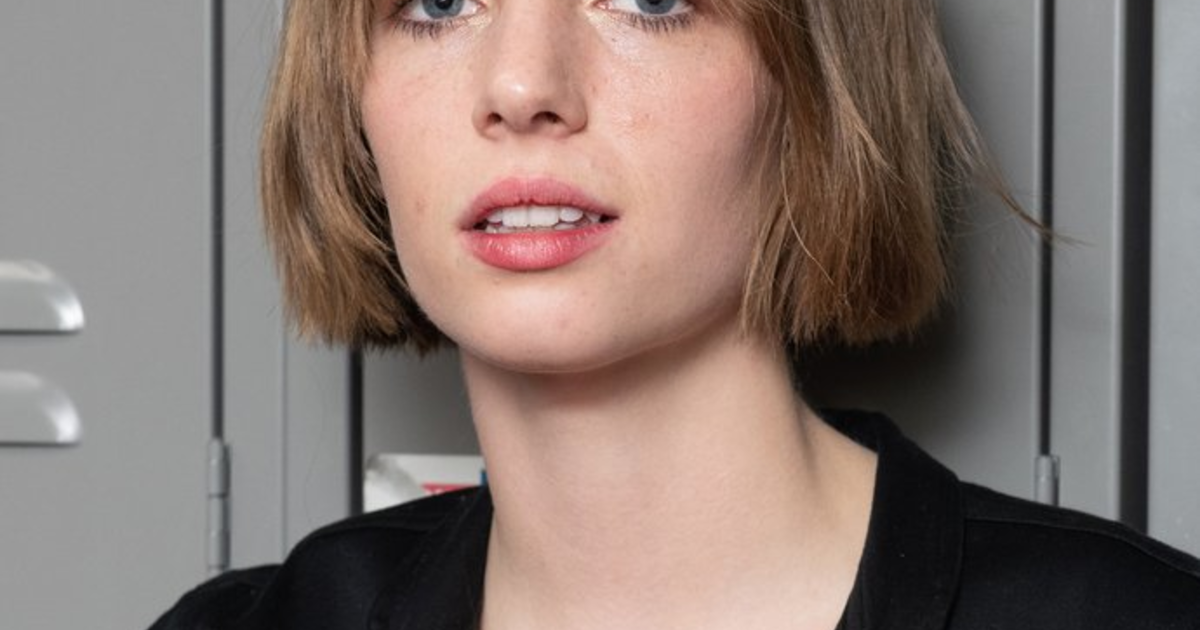 What kind of beauty does Maya Hawke does? She is not a babyfaced woman