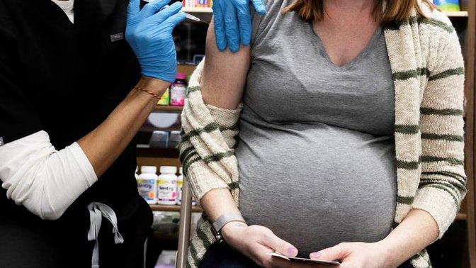 What is your opinion on women getting pregnant during the pandemic?